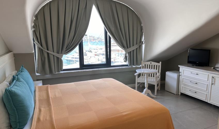 En fazla 2 yetişkin.