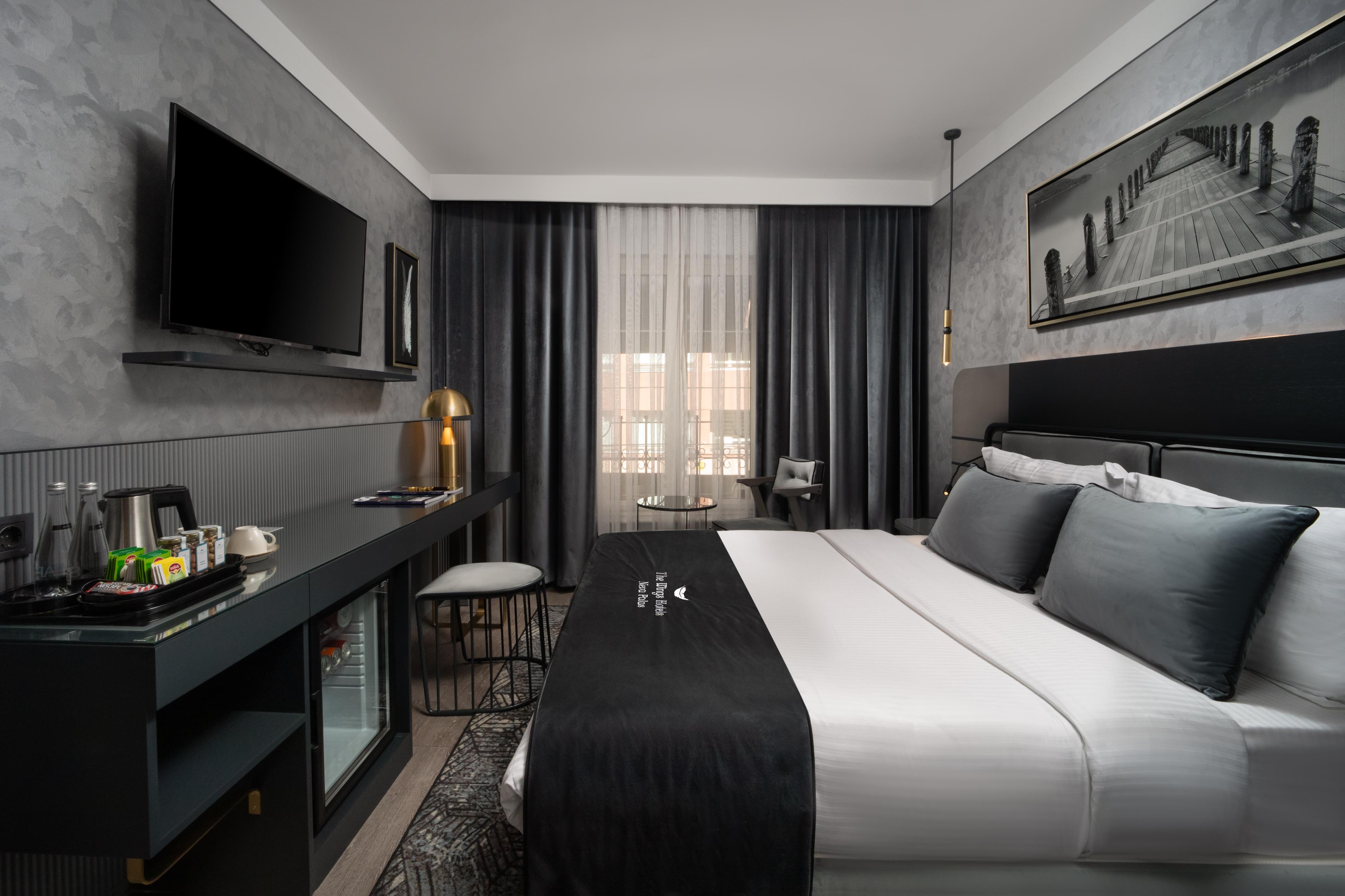 En fazla 2 yetişkin.