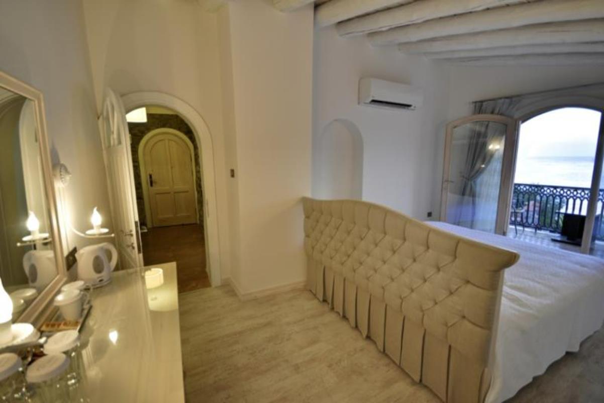 En fazla 2 yetişkin.