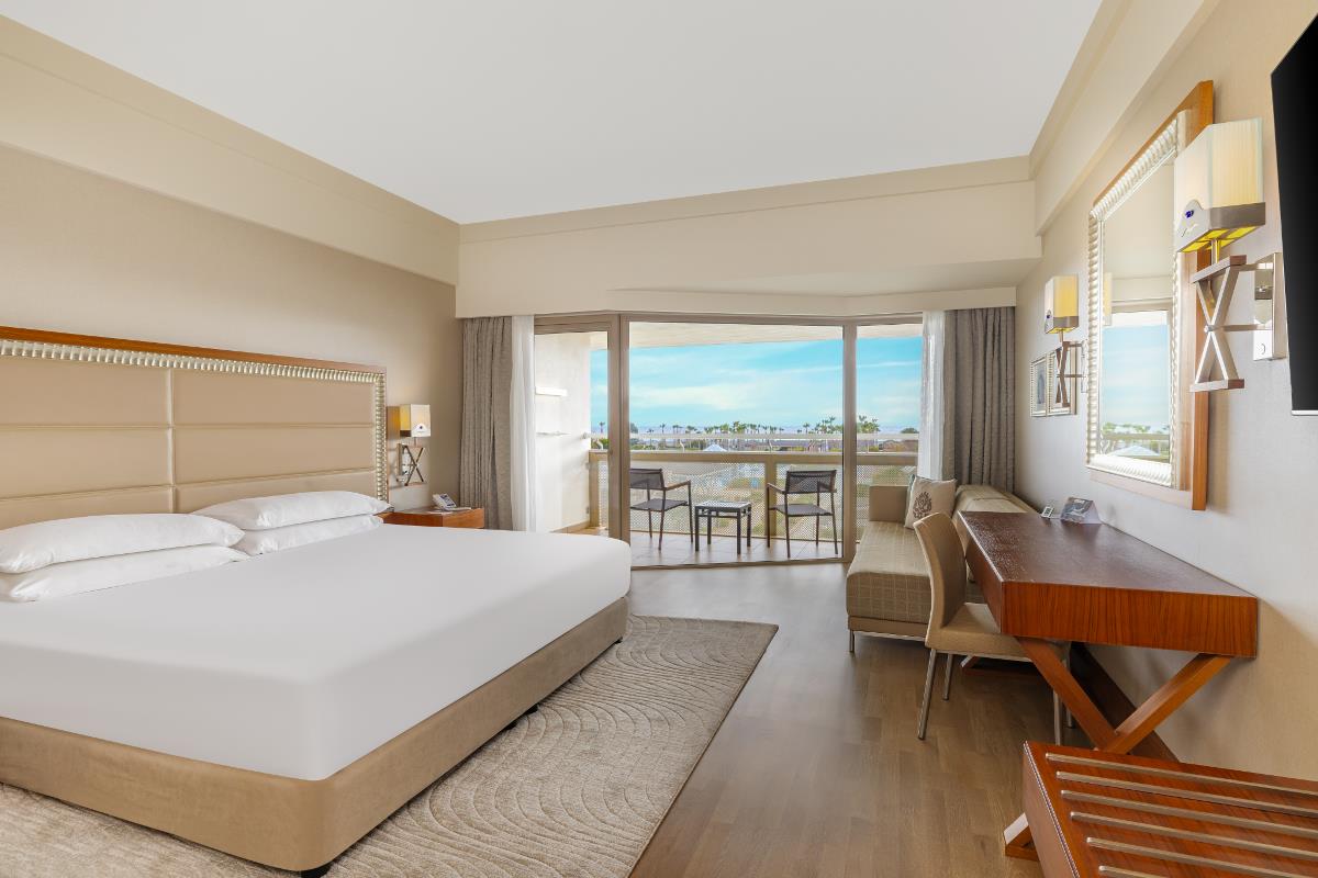 En fazla 3 yetişkin veya 2 yetişkin + 2 çocuk.