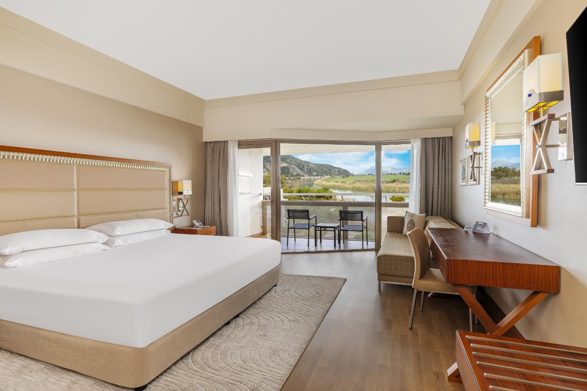 En fazla 3 yetişkin veya 2 yetişkin + 2 çocuk.