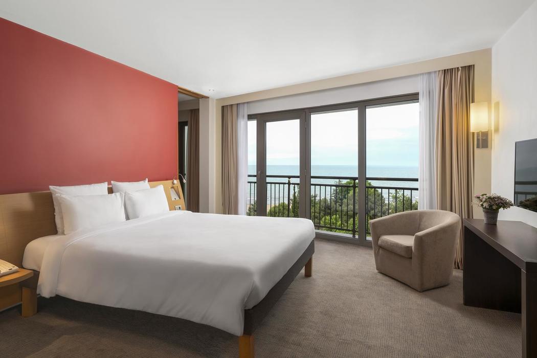 En fazla 2 yetişkin.