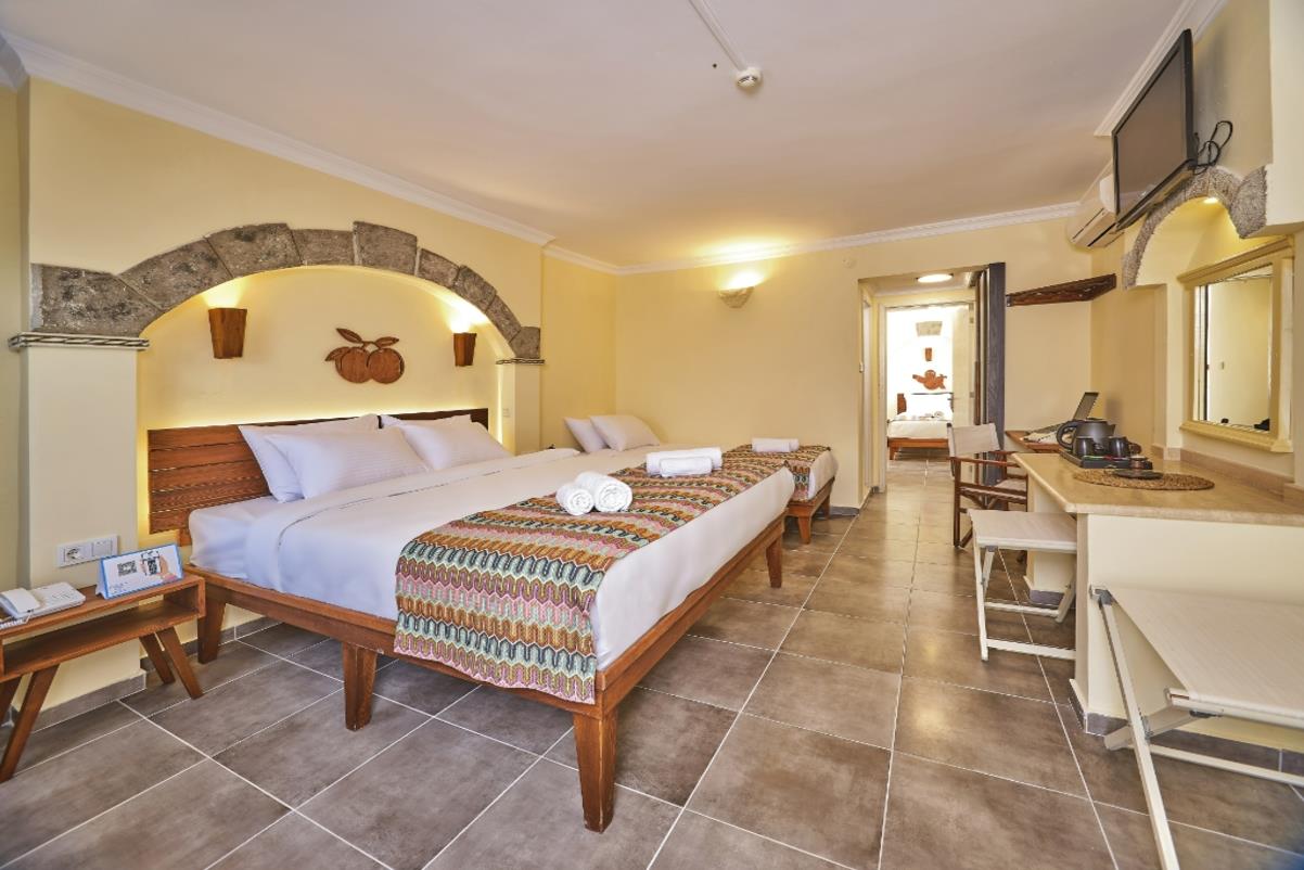 En az 2 yetişkin, En fazla 2 yetişkin + 2 çocuk.