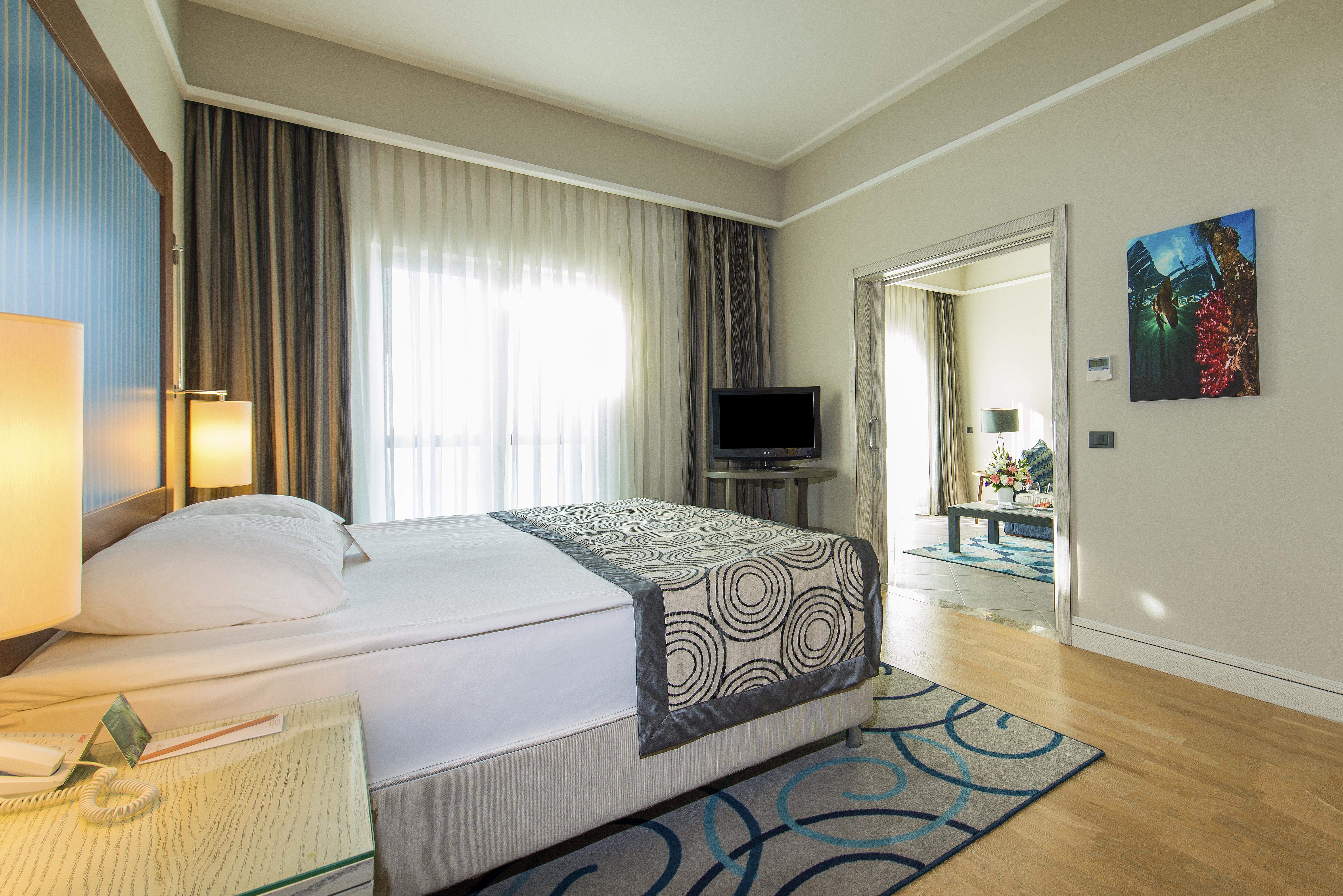 En fazla 3 yetişkin veya 2 yetişkin + 2 çocuk.