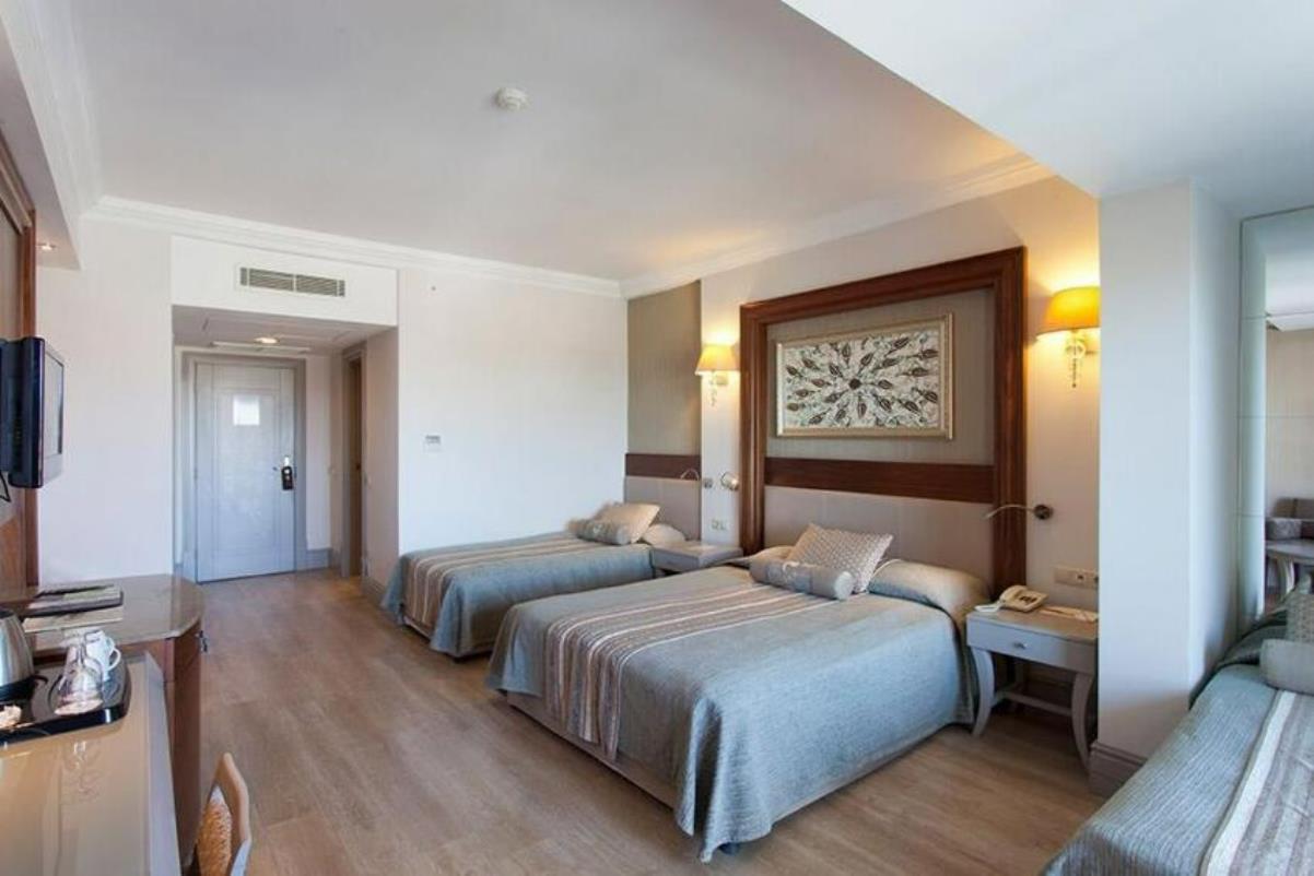 En az 2 yetişkin, En fazla 3 yetişkin veya 2 yetişkin + 2 çocuk.