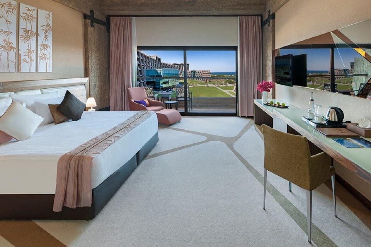 En fazla 3 yetişkin veya 2 yetişkin + 2 çocuk.