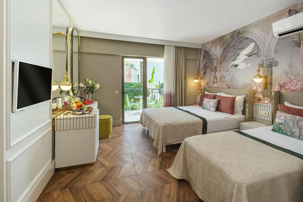 En az 2 yetişkin, En fazla 2 yetişkin + 2 çocuk.