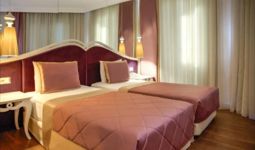 En fazla 2 yetişkin.