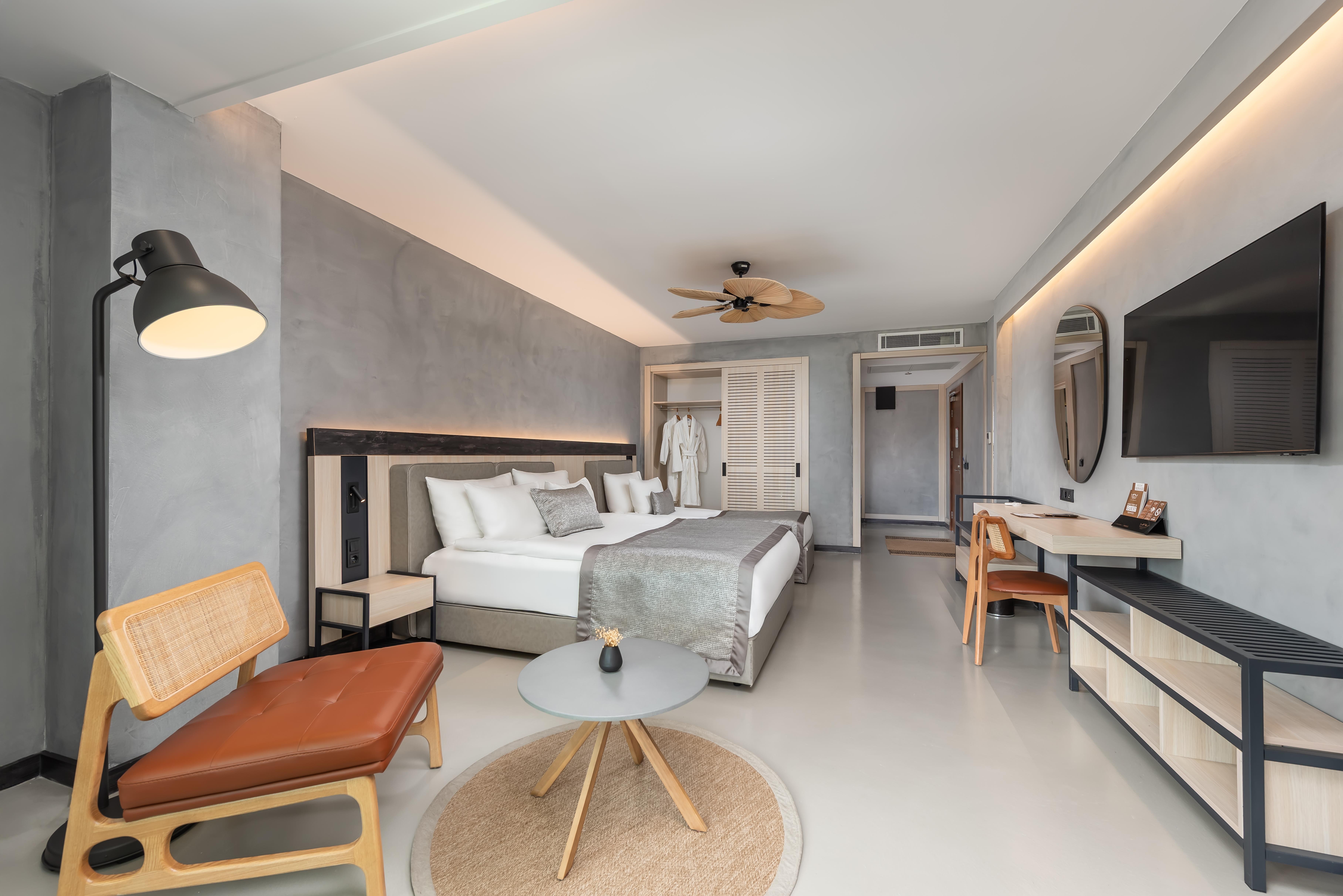 En az 2 yetişkin, En fazla 3 yetişkin veya 2 yetişkin + 2 çocuk.