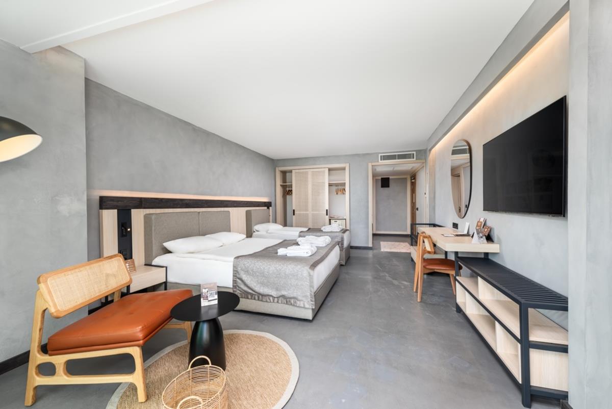 En az 2 yetişkin, En fazla 3 yetişkin veya 2 yetişkin + 1 çocuk.