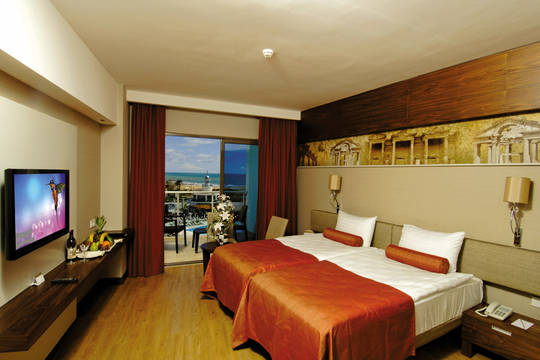 En fazla 2 yetişkin.