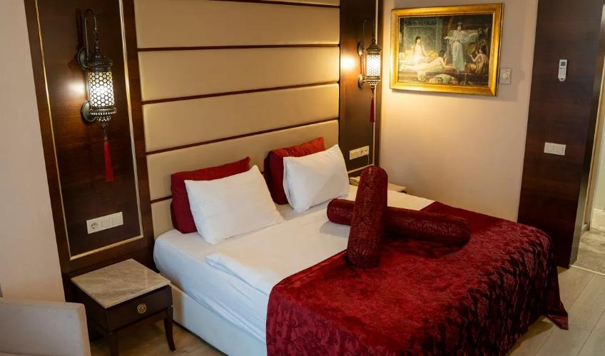 En fazla 2 yetişkin.