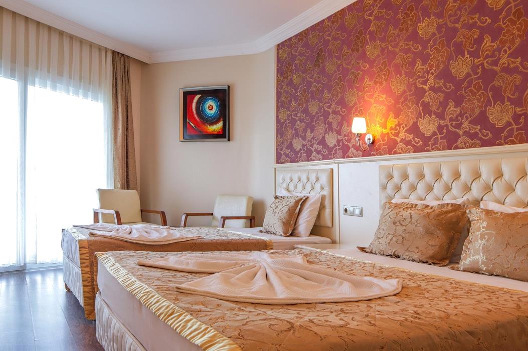 En fazla 3 yetişkin veya 2 yetişkin + 2 çocuk.