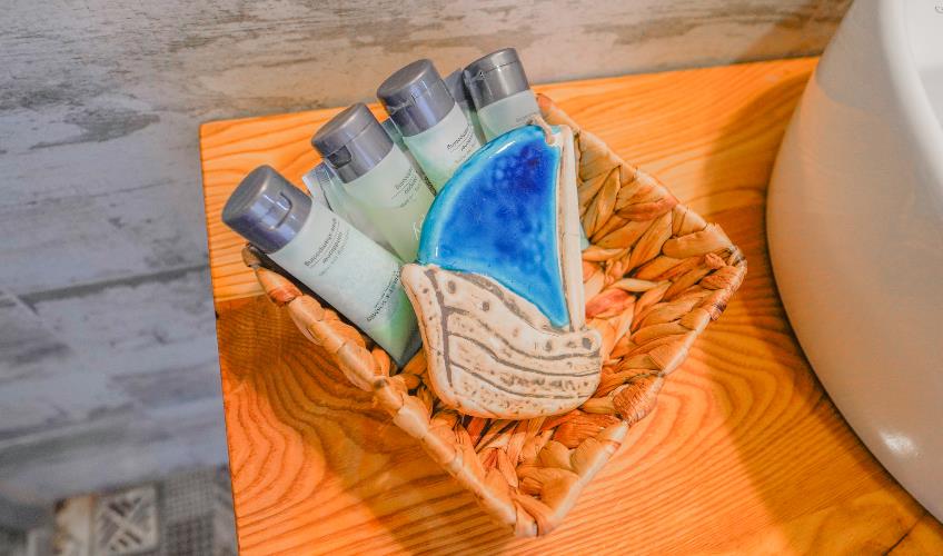 En fazla 3 yetişkin veya 2 yetişkin + 1 çocuk.