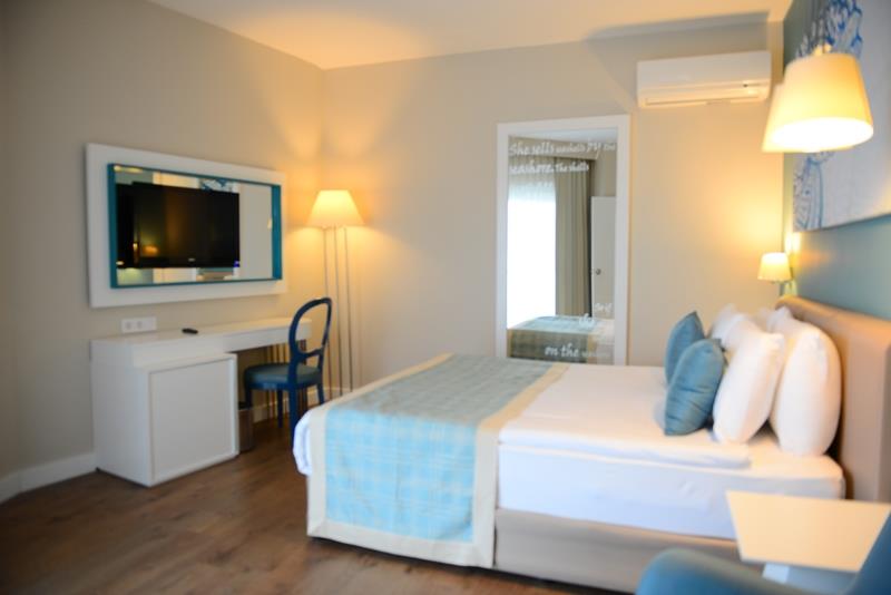 En az 2 yetişkin, En fazla 4 yetişkin veya 3 yetişkin + 1 çocuk.