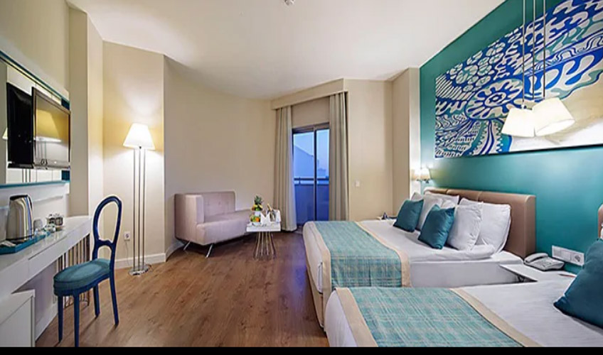 En az 2 yetişkin, En fazla 4 yetişkin veya 3 yetişkin + 1 çocuk.