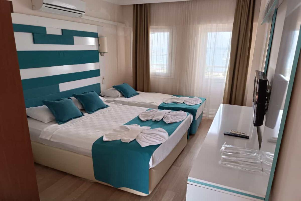 En fazla 3 yetişkin veya 2 yetişkin + 1 çocuk.