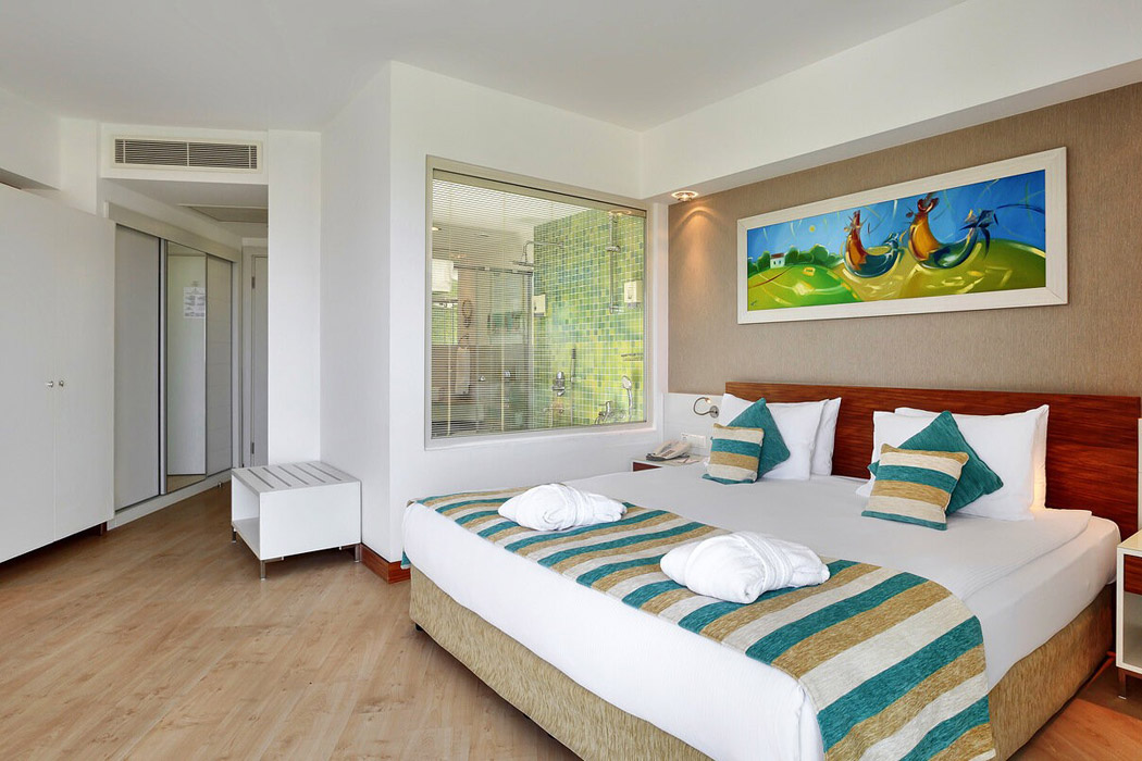 En az 2 yetişkin, En fazla 2 yetişkin.