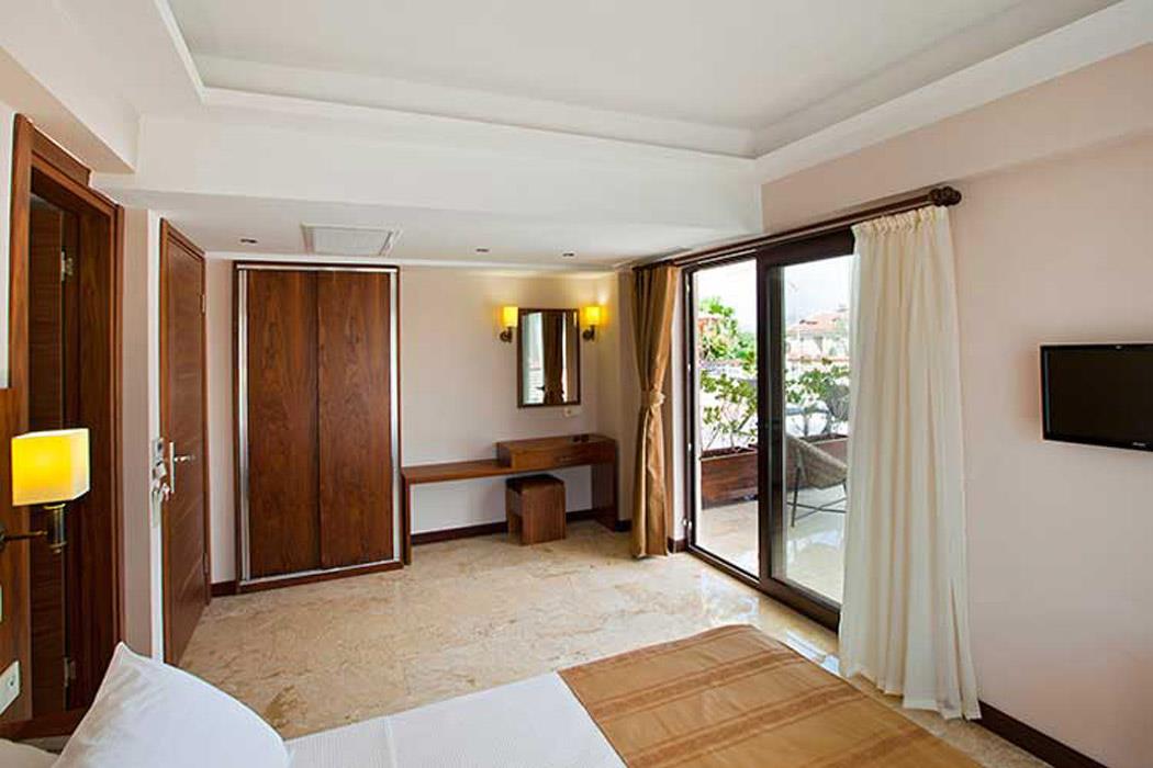 En fazla 2 yetişkin + 1 çocuk veya 1 yetişkin + 1 çocuk.