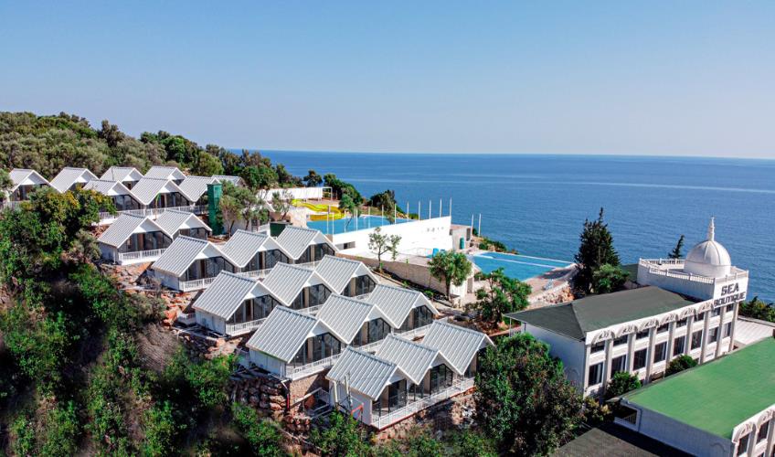 En az 2 yetişkin, En fazla 4 yetişkin + 1 bebek (0-2 yaş) veya 3 yetişkin + 1 çocuk + 1 bebek (0-2 yaş).