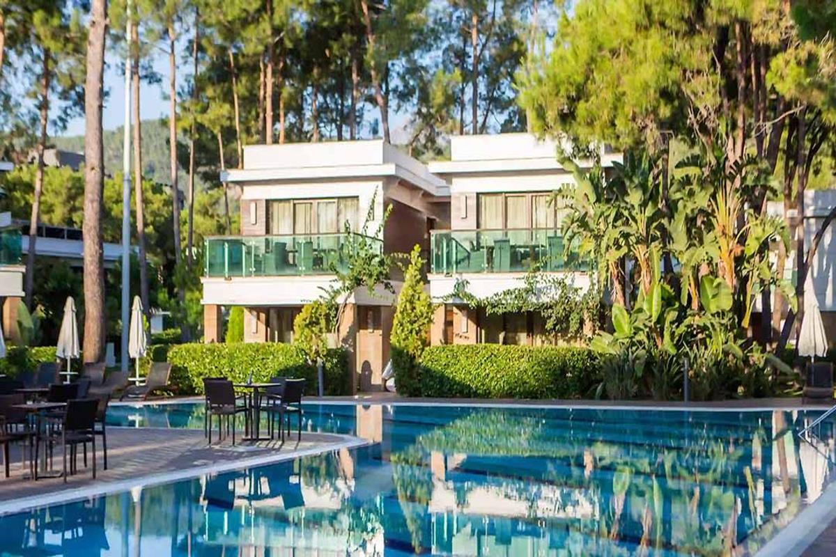 En az 3 yetişkin, En fazla 5 yetişkin veya 4 yetişkin + 2 çocuk.