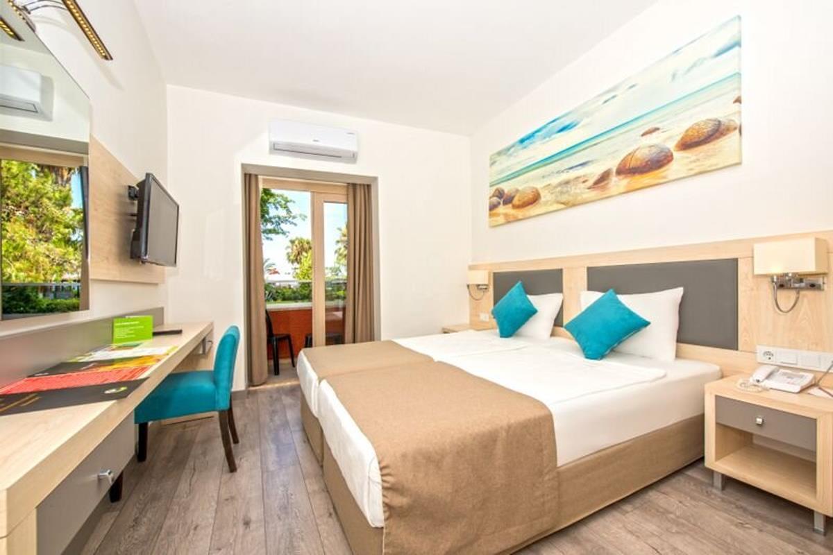 En fazla 2 yetişkin.