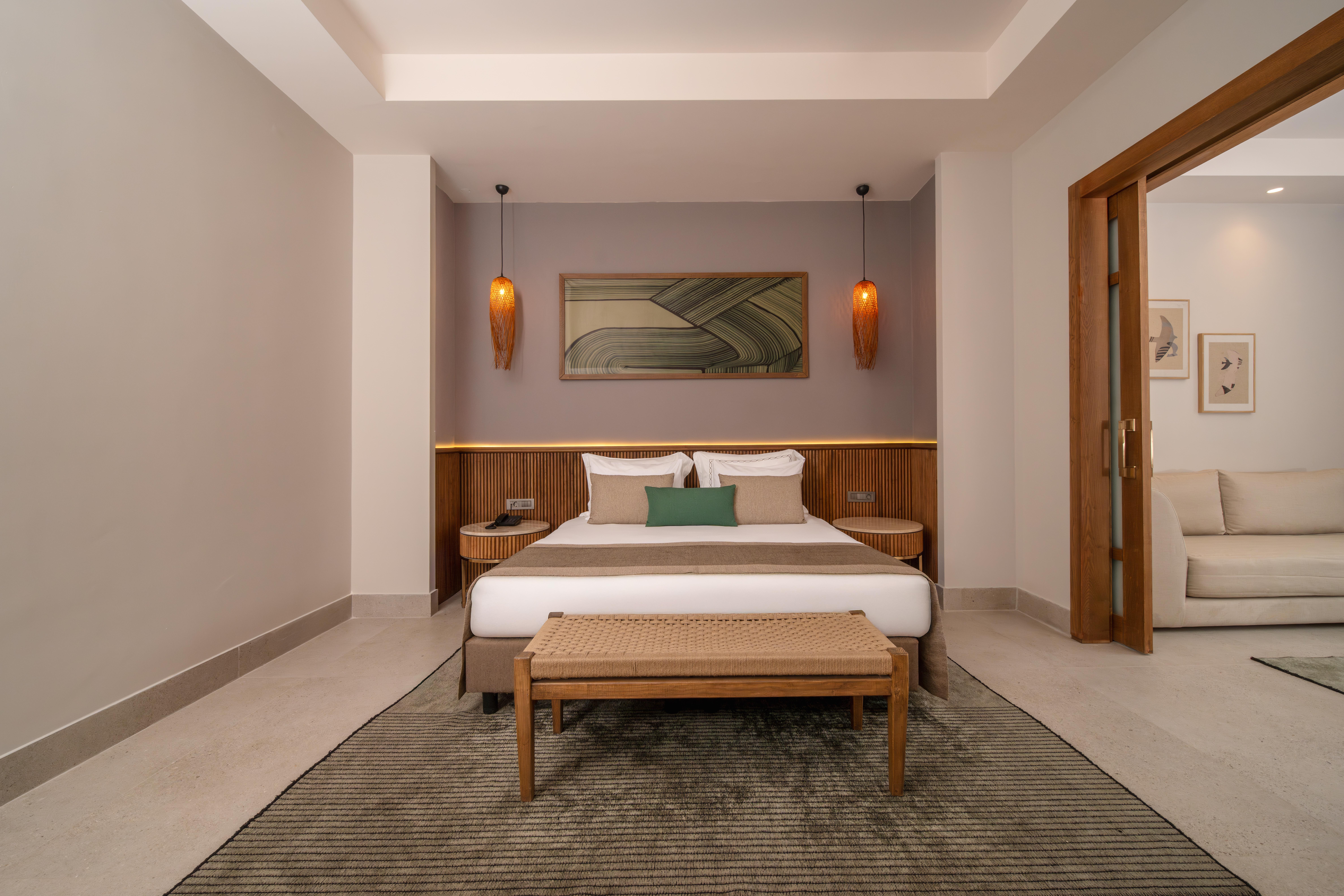 En fazla 3 yetişkin + 1 çocuk veya 2 yetişkin + 2 çocuk.