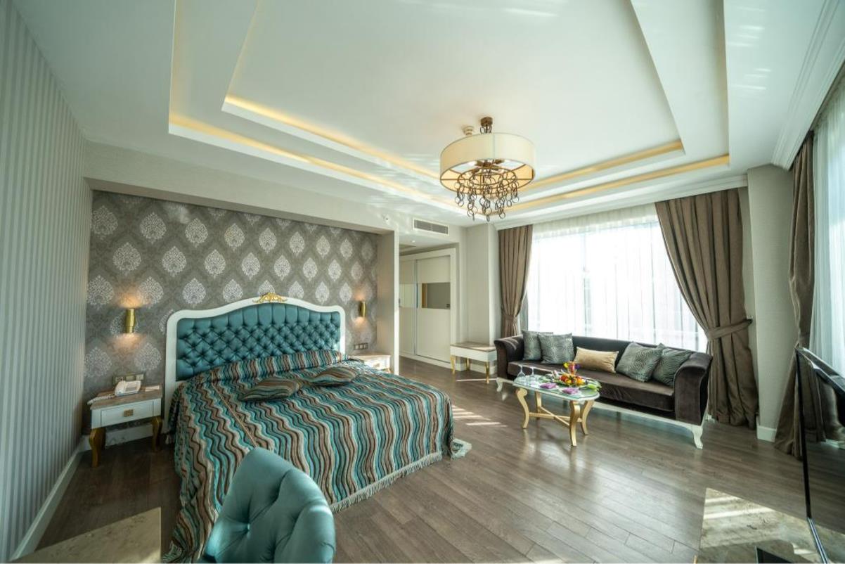 En fazla 2 yetişkin + 1 çocuk veya 1 yetişkin + 1 çocuk.