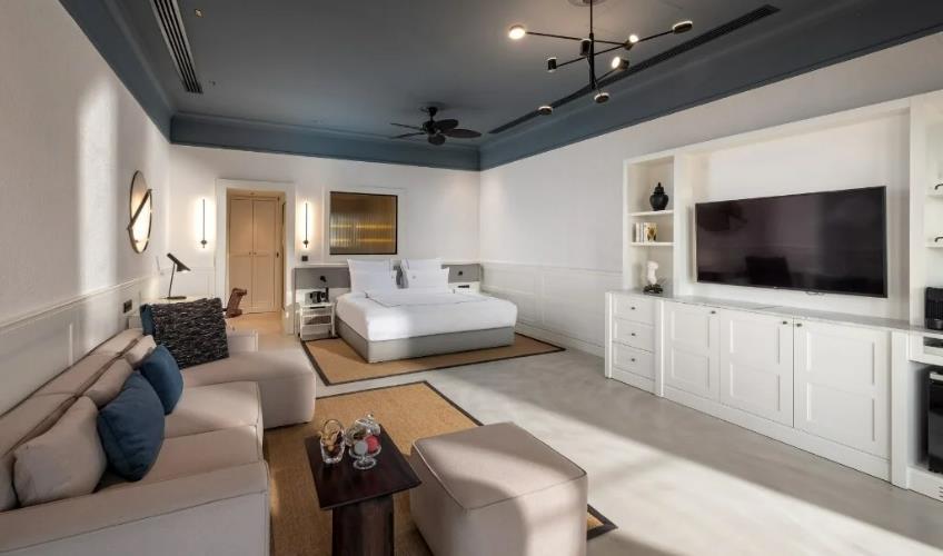 En fazla 3 yetişkin.