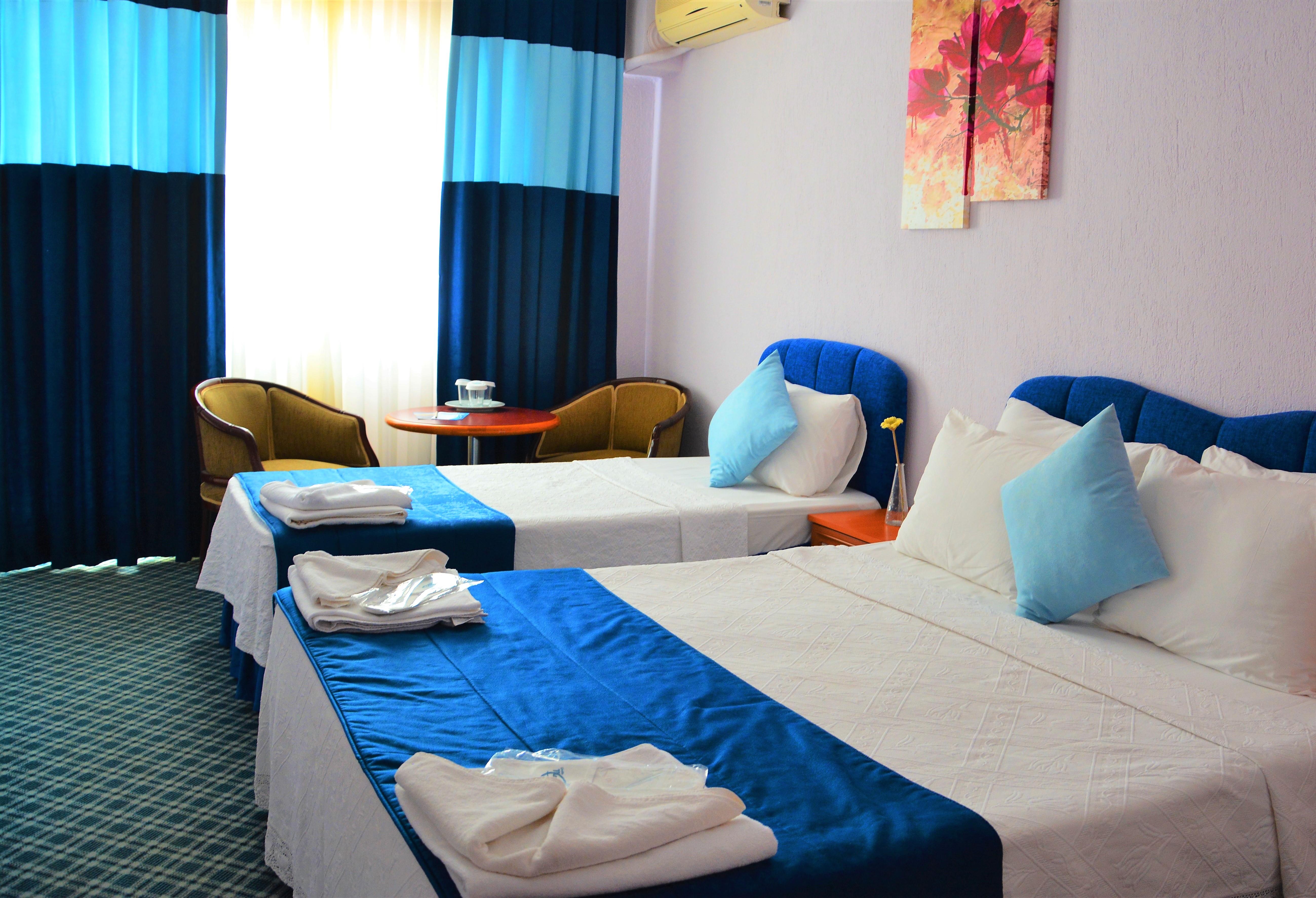 En fazla 3 yetişkin veya 2 yetişkin + 2 çocuk.