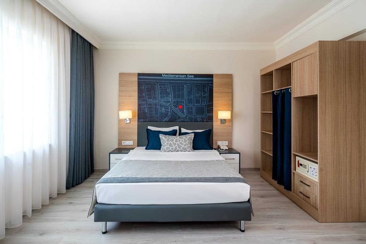 En fazla 2 yetişkin.