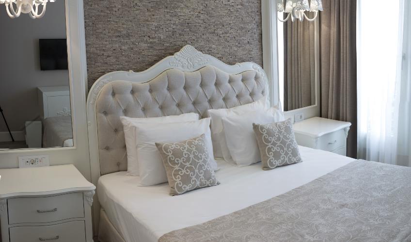 En fazla 2 yetişkin.