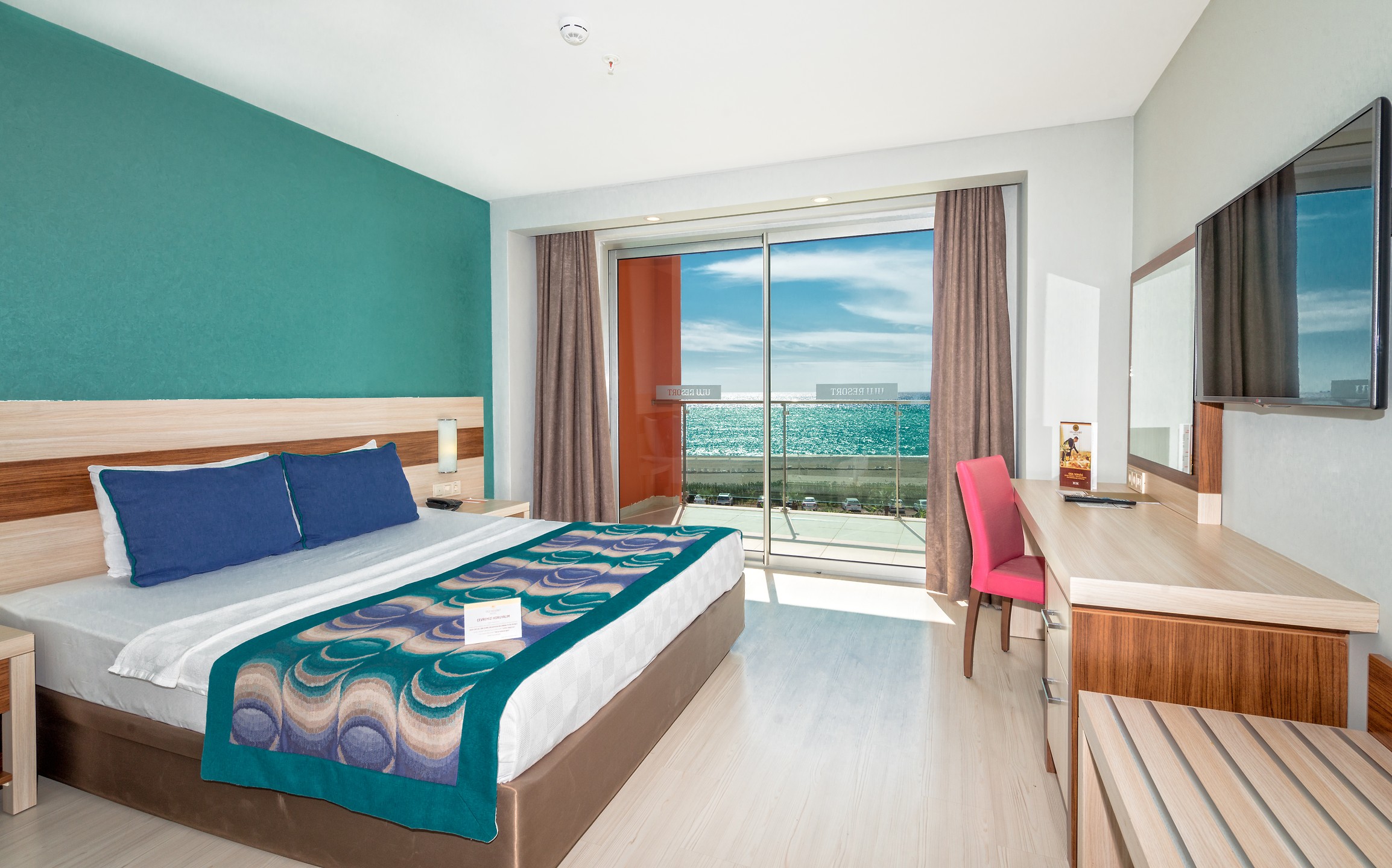 En fazla 2 yetişkin + 1 çocuk veya 1 yetişkin + 1 çocuk.