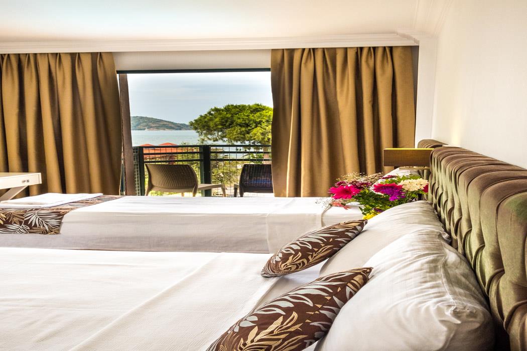 En fazla 2 yetişkin.