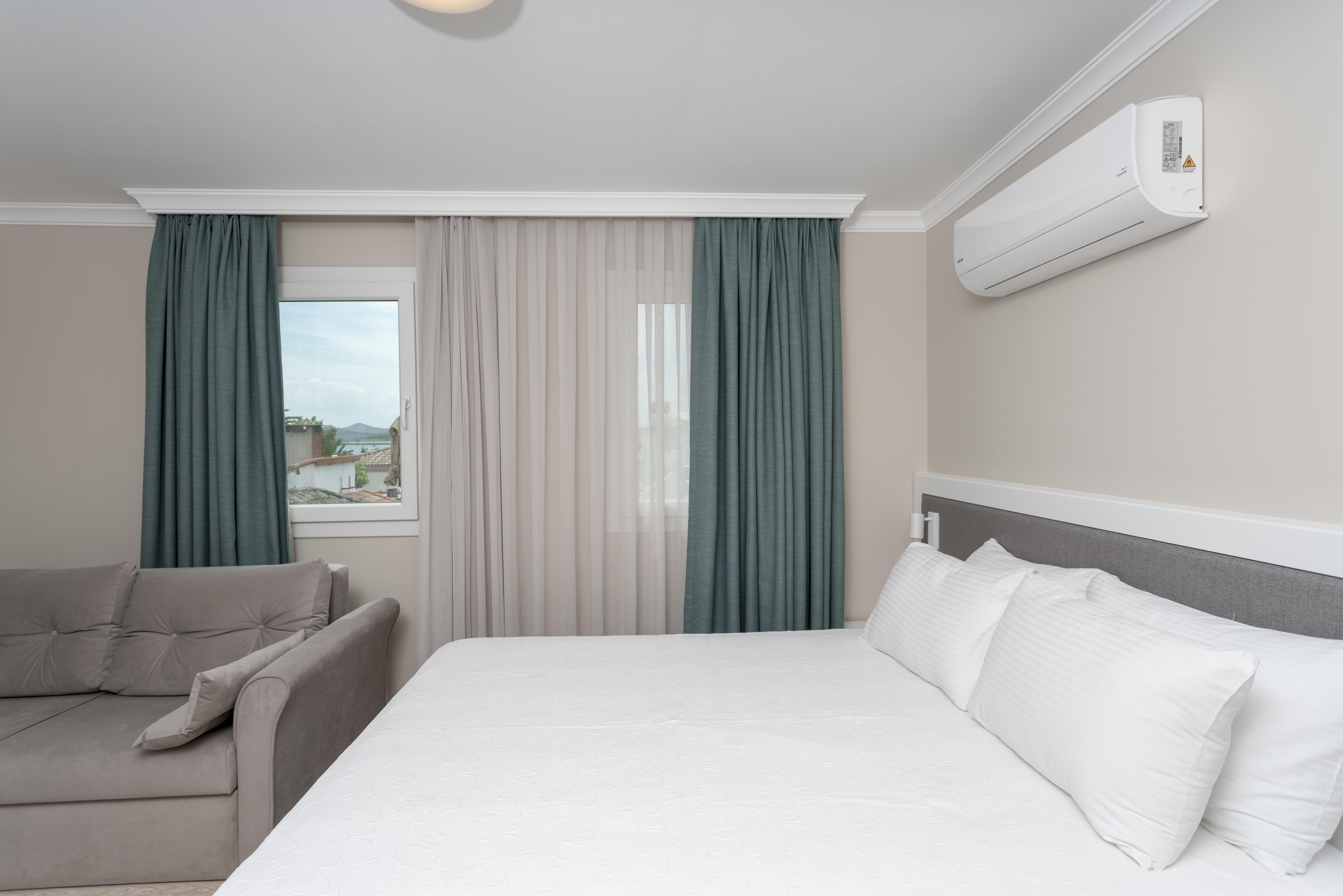 En az 2 yetişkin, En fazla 4 yetişkin.