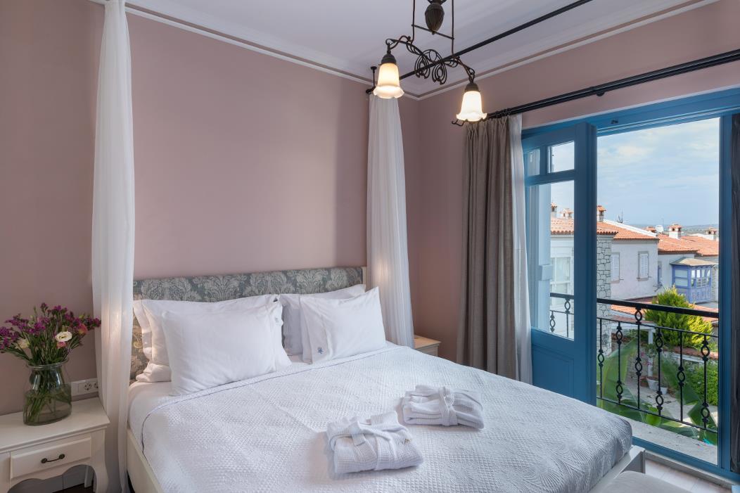 En fazla 2 yetişkin.