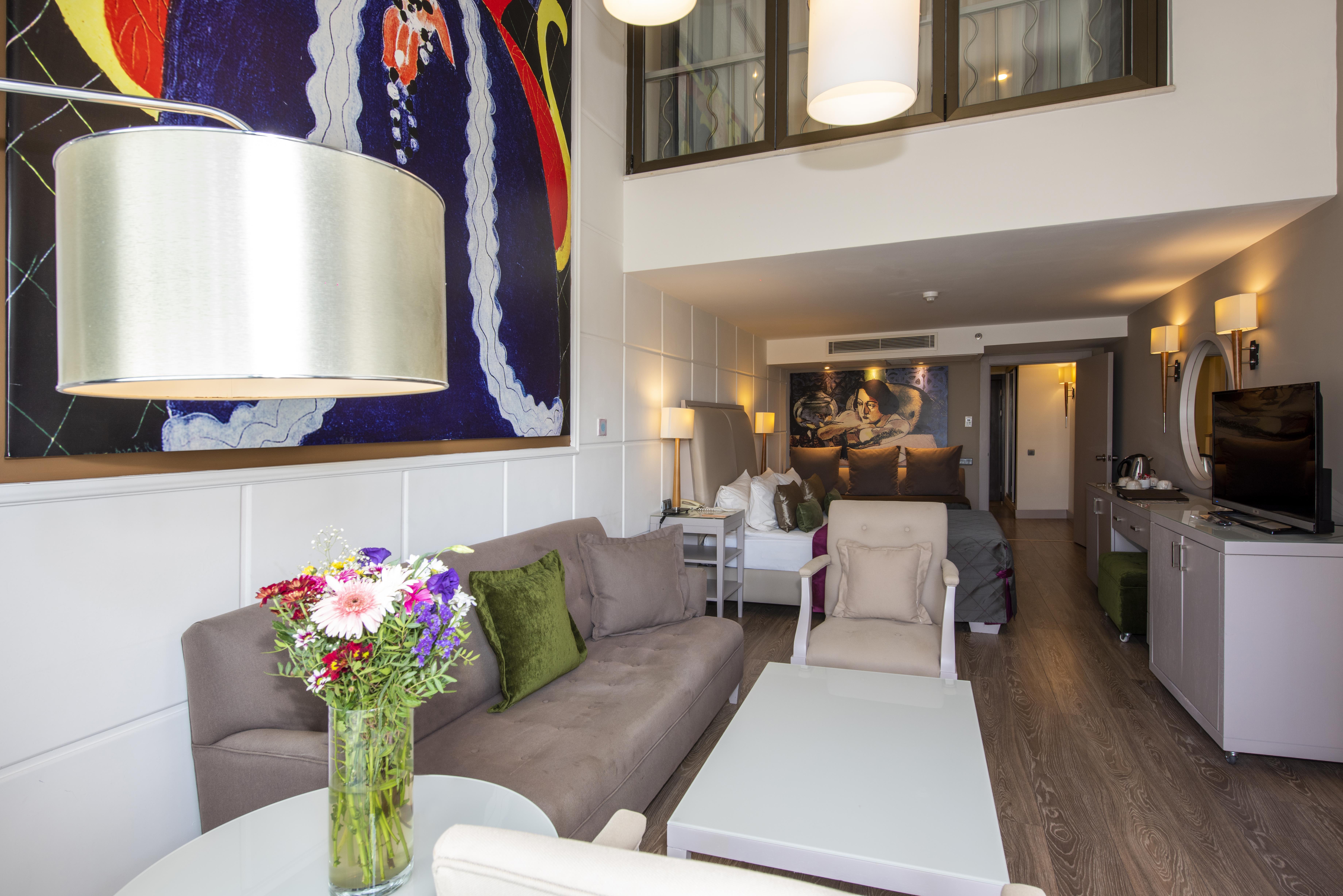 En az 2 yetişkin, En fazla 3 yetişkin veya 2 yetişkin + 2 çocuk.