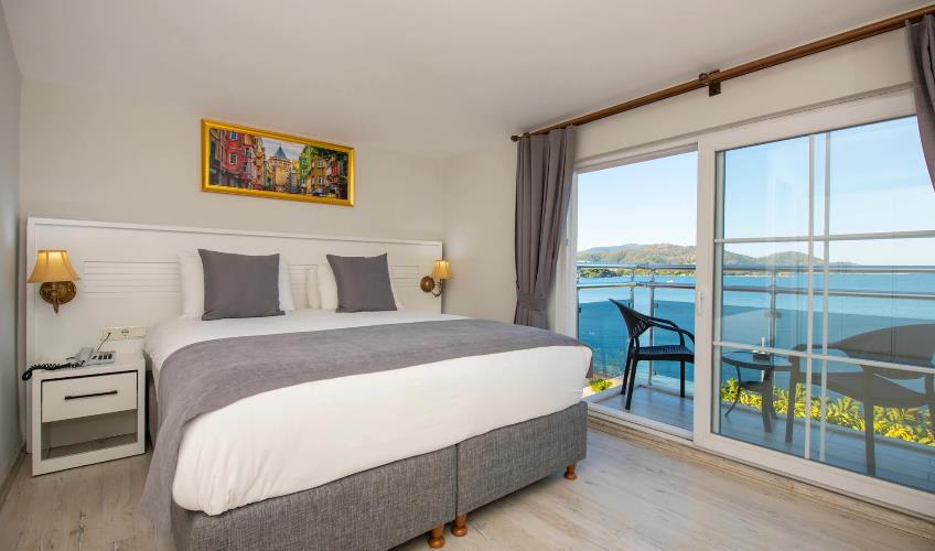 En fazla 2 yetişkin.