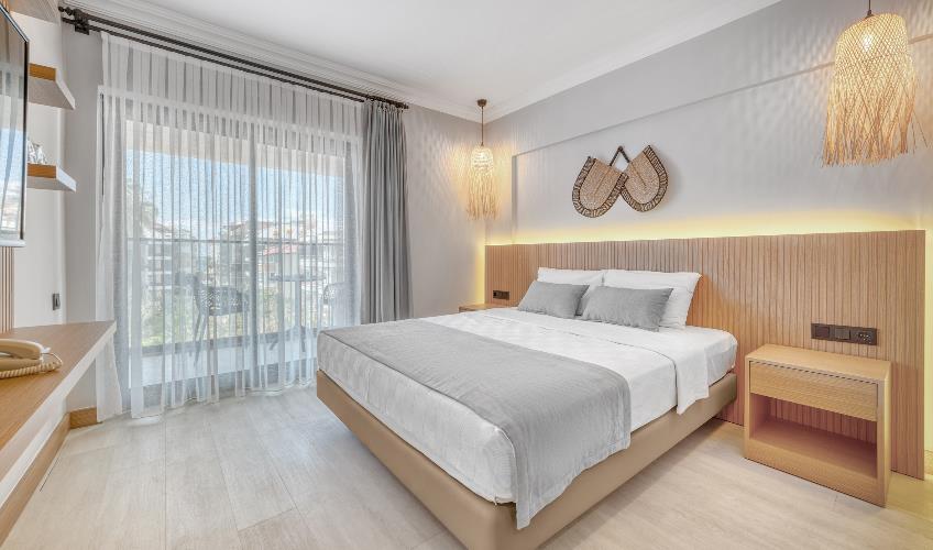 En fazla 2 yetişkin.