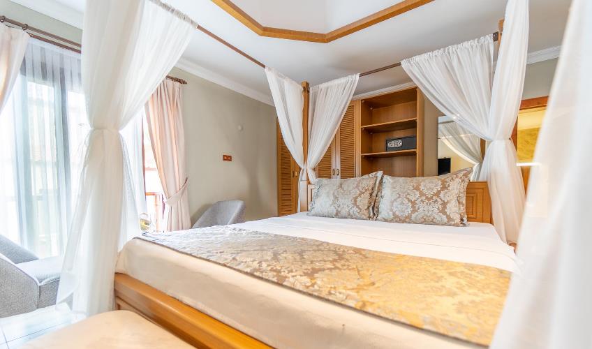 En az 2 yetişkin, En fazla 2 yetişkin.