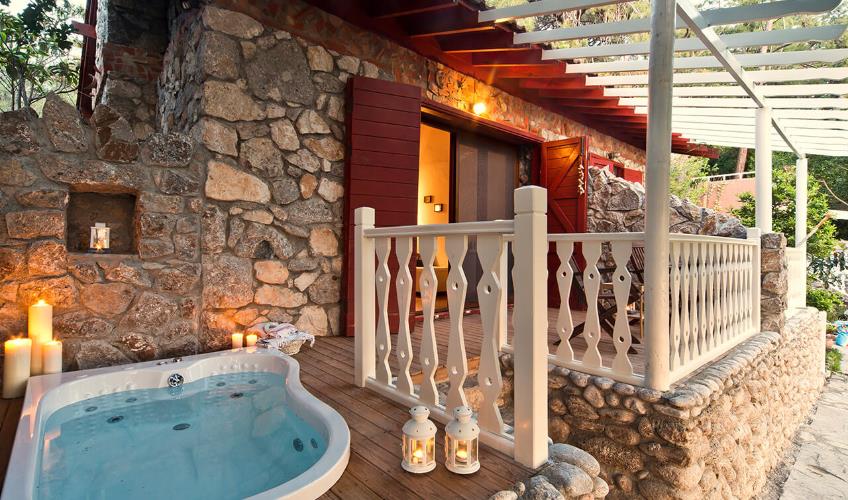 En fazla 2 yetişkin.