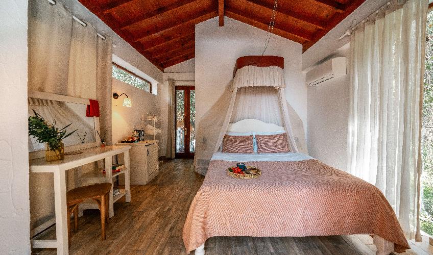 En fazla 2 yetişkin.