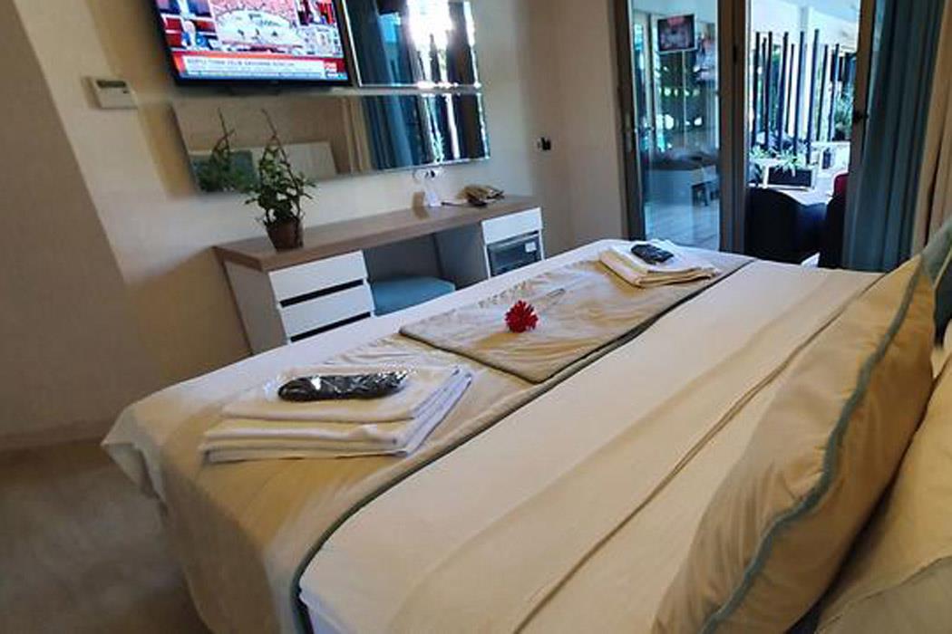 En fazla 2 yetişkin.