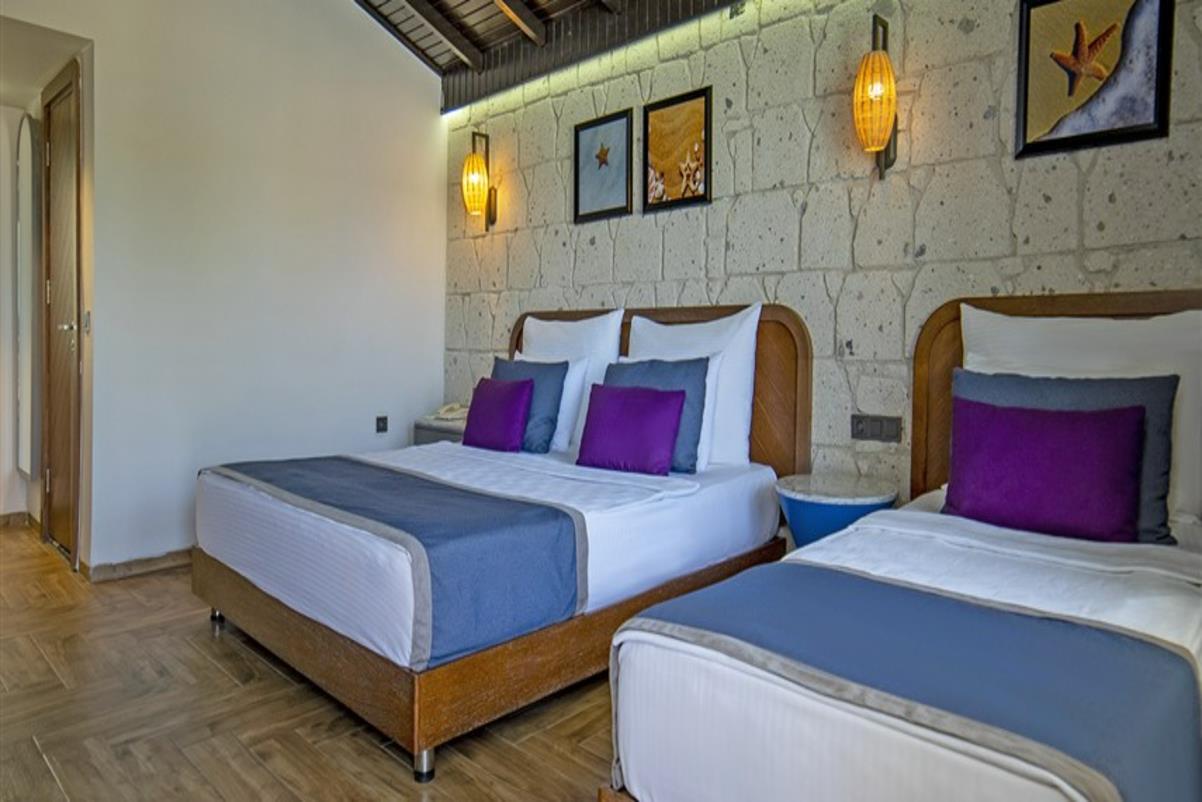 En az 2 yetişkin, En fazla 2 yetişkin + 2 çocuk.