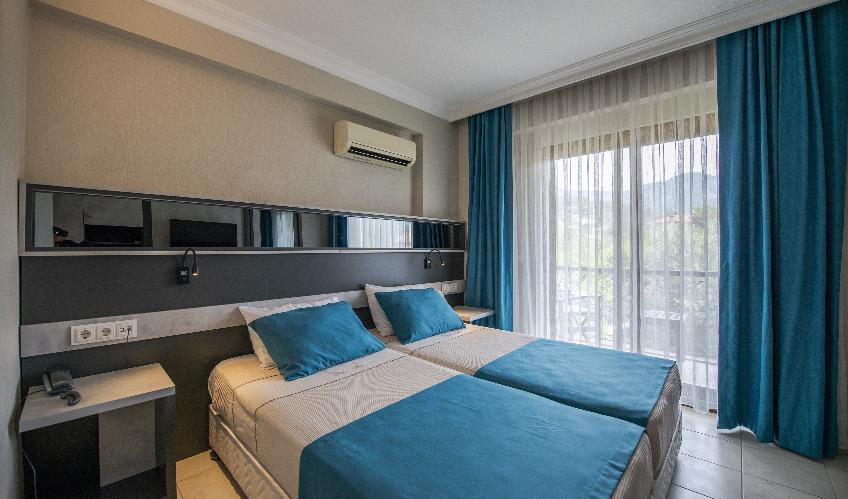 En fazla 2 yetişkin.