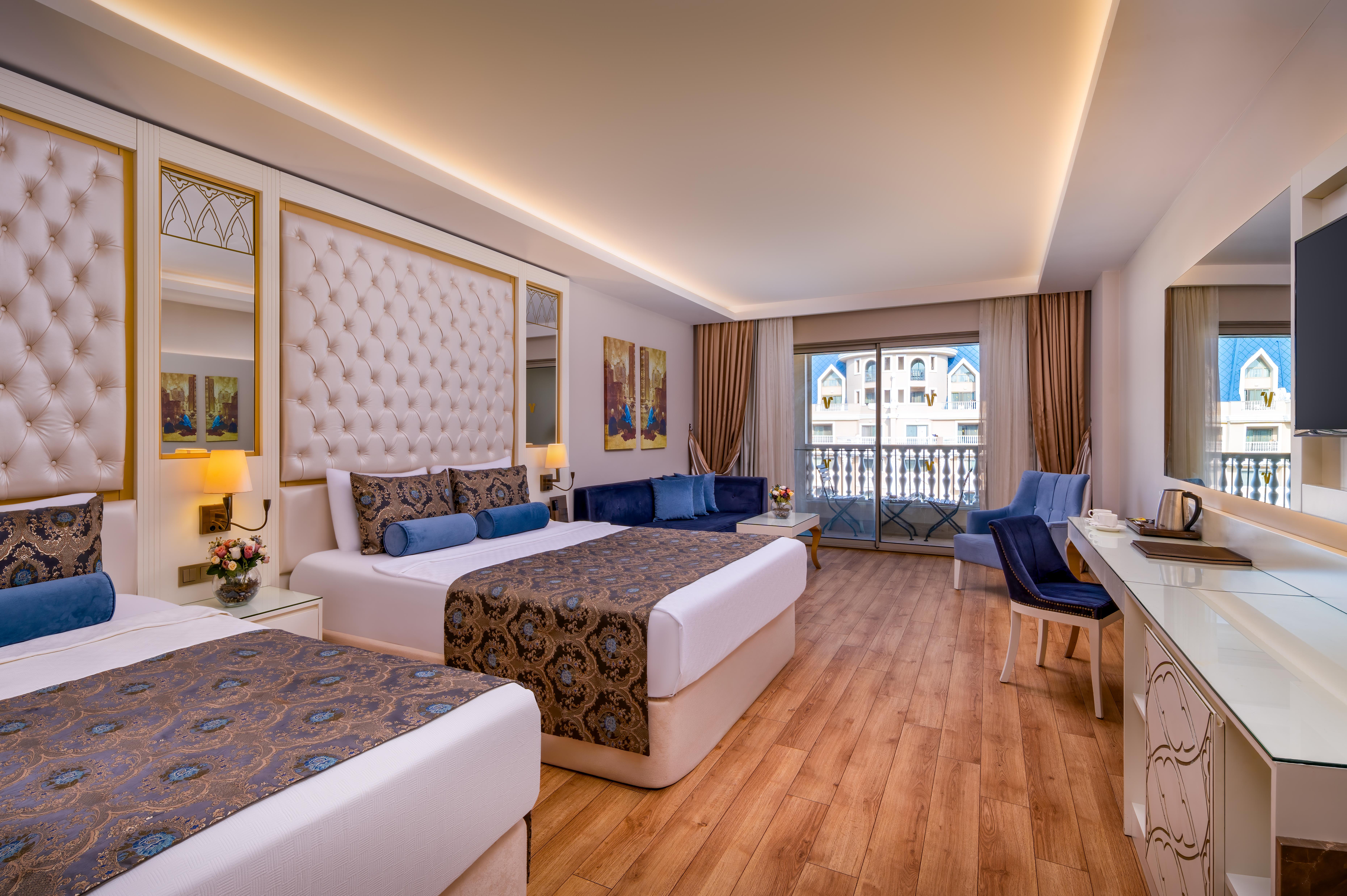 En fazla 3 yetişkin + 1 çocuk veya 2 yetişkin + 2 çocuk.