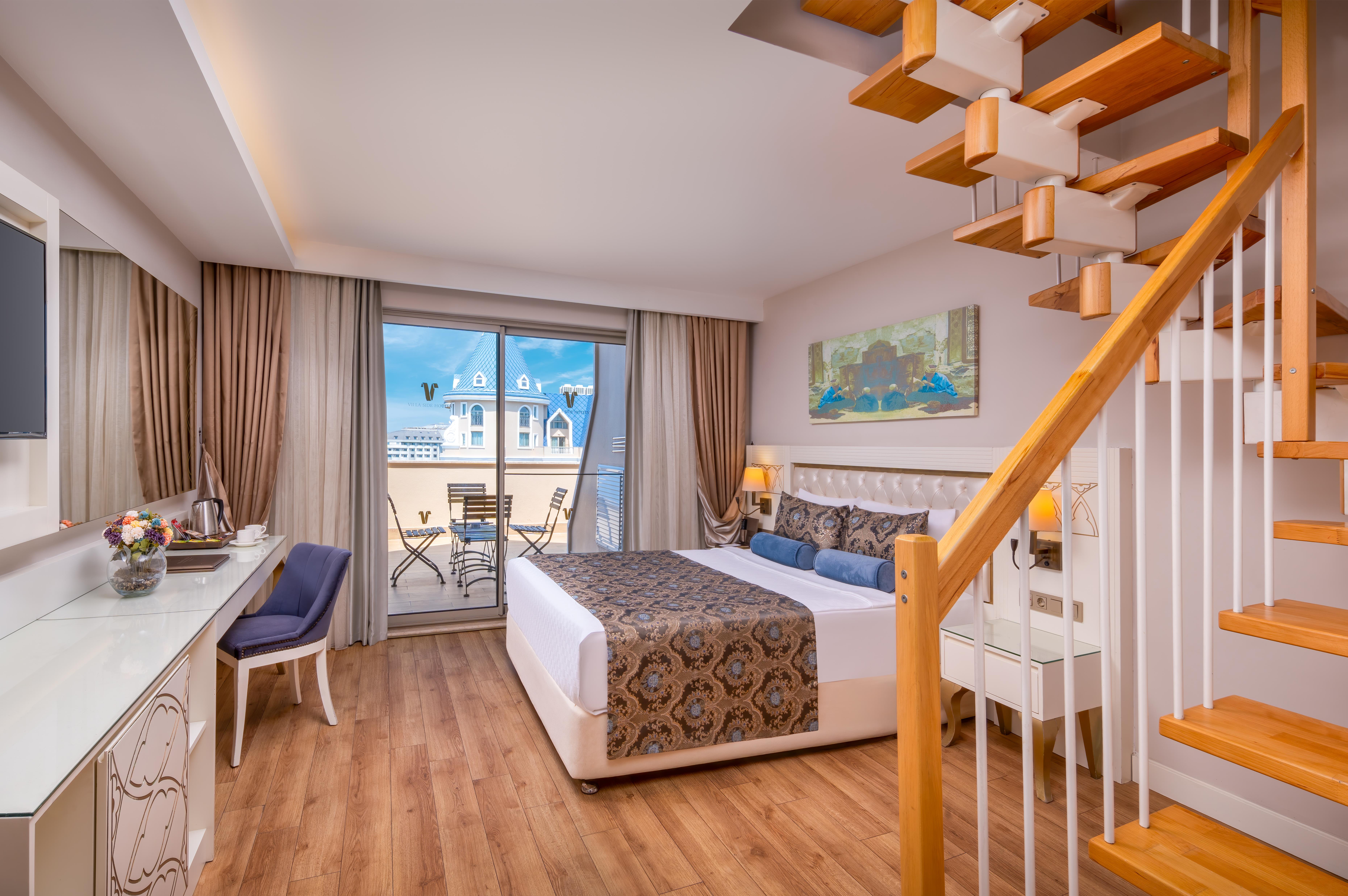 En az 3 yetişkin, En fazla 4 yetişkin + 1 çocuk veya 3 yetişkin + 2 çocuk.