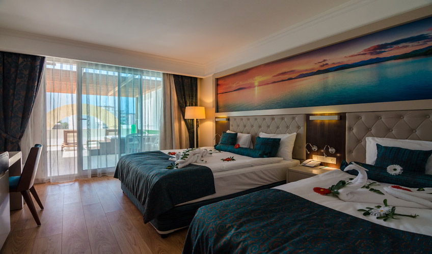 En az 2 yetişkin, En fazla 3 yetişkin + 1 çocuk veya 2 yetişkin + 2 çocuk.