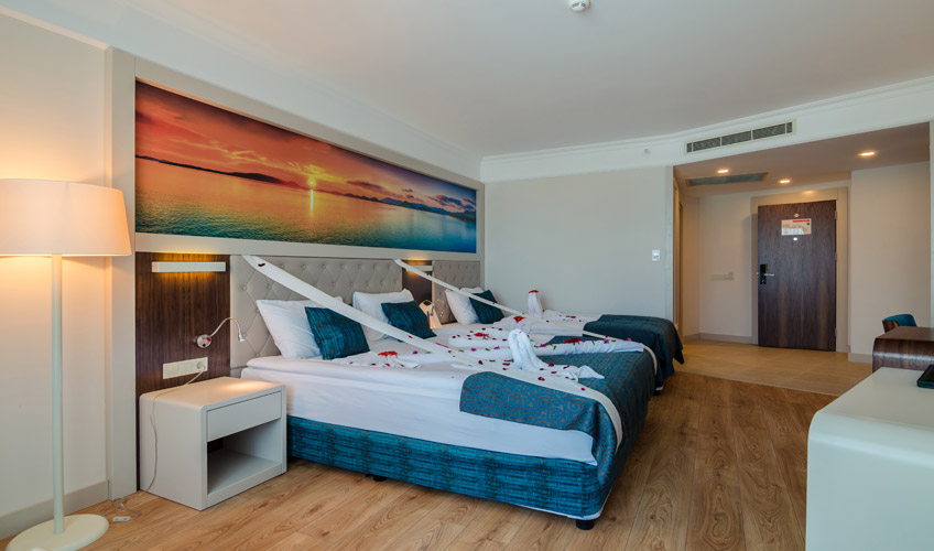 En fazla 3 yetişkin + 1 çocuk veya 2 yetişkin + 2 çocuk.