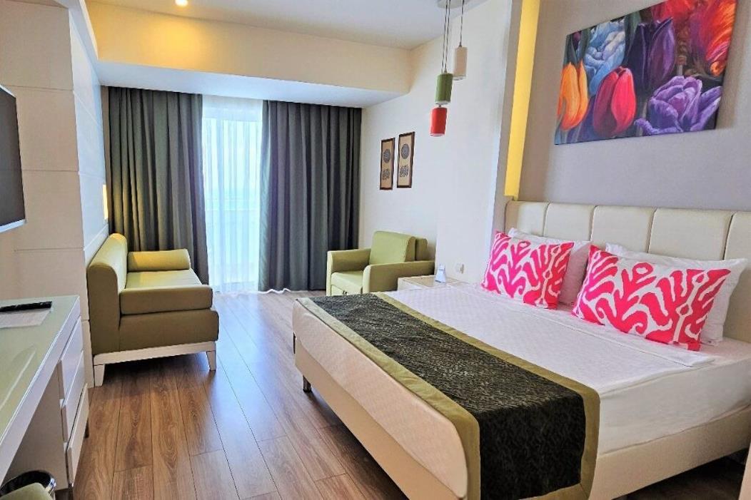 En az 2 yetişkin, En fazla 3 yetişkin veya 2 yetişkin + 2 çocuk.